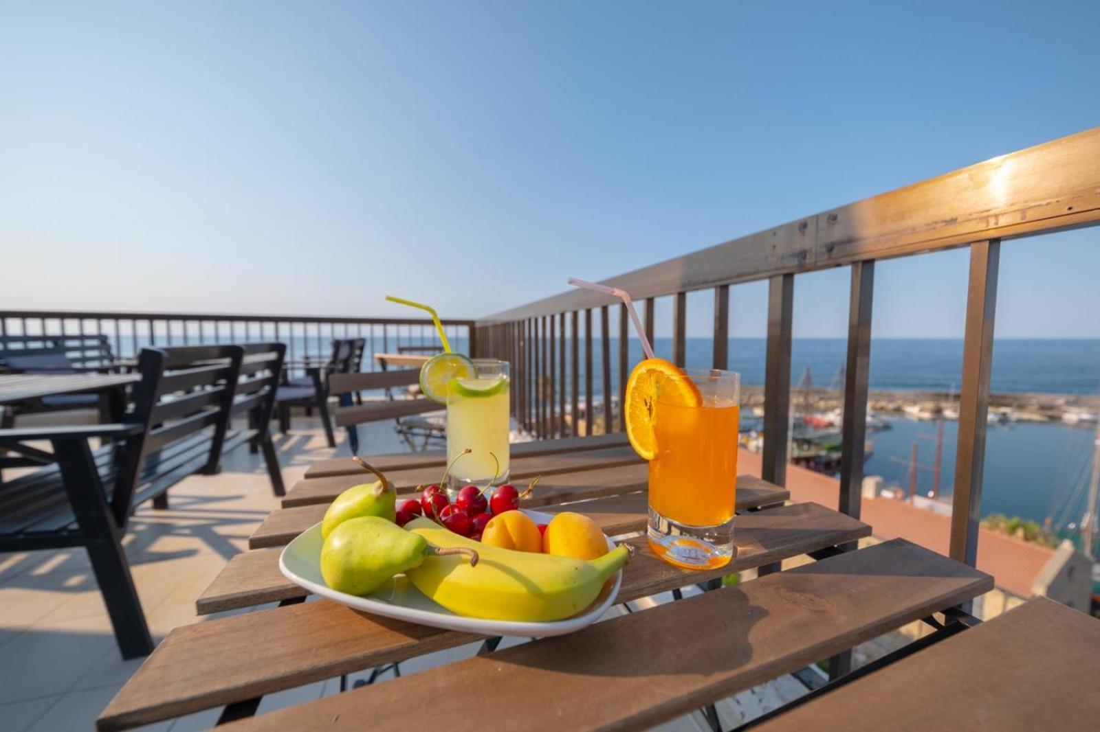 Kyrenia British Harbour Hotel Extérieur photo